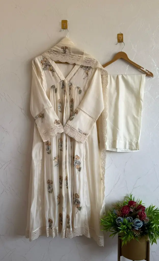 ps0077 (3).webp
