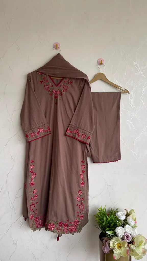 ps0340-2.webp