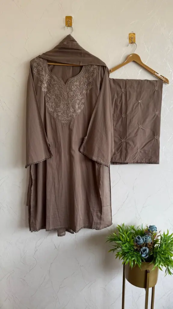 PS0141 (1).webp
