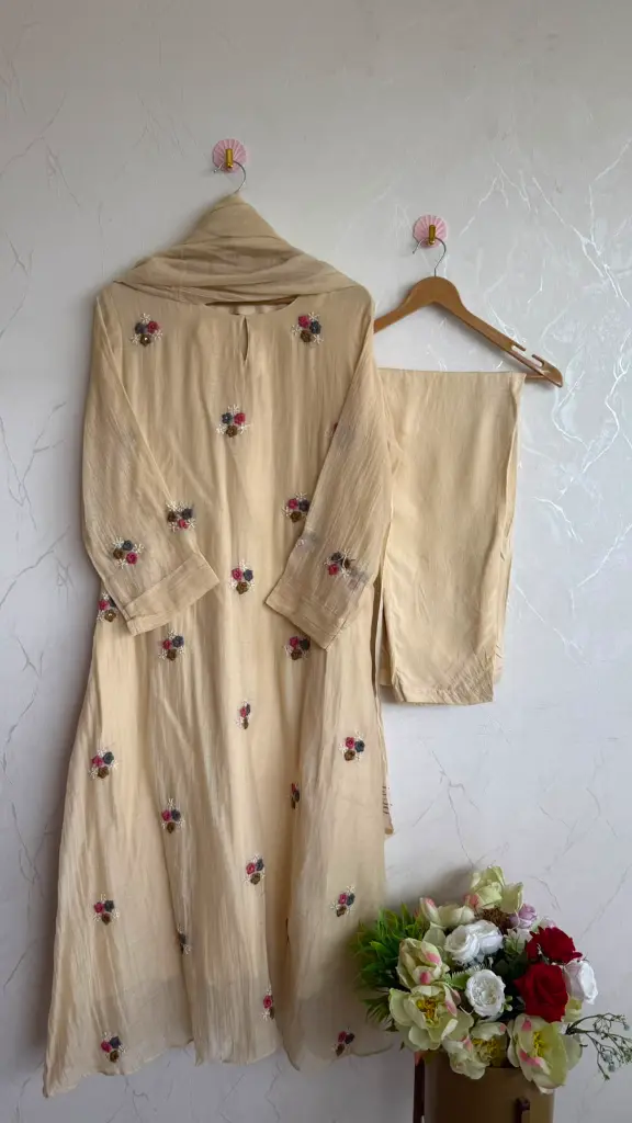 ps0369 (3).webp