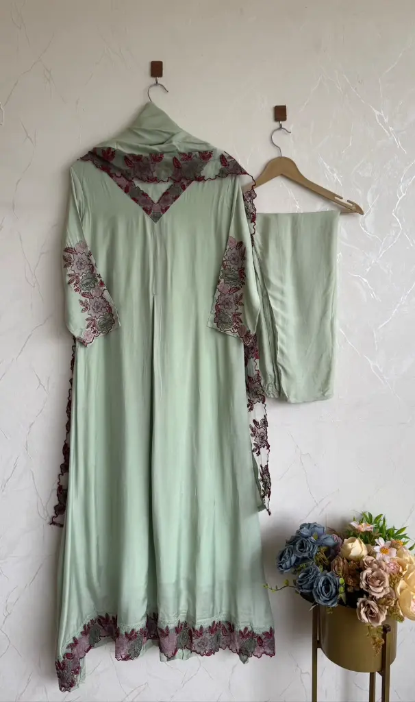 ps0437 (3).webp
