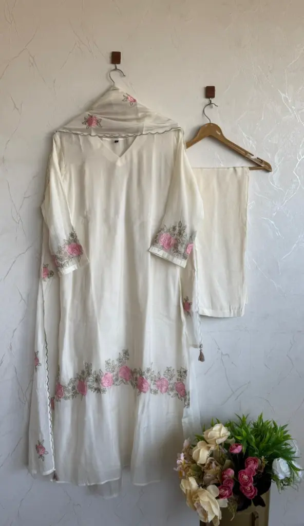ps0472 (2).webp