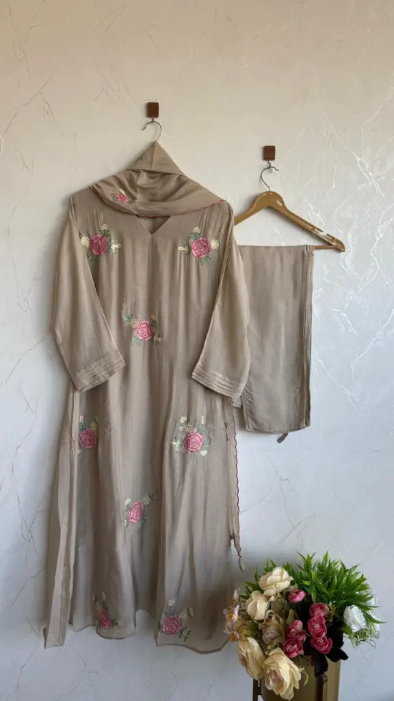 ps0473 (1).webp
