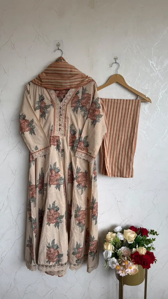 ps0546 (2).webp