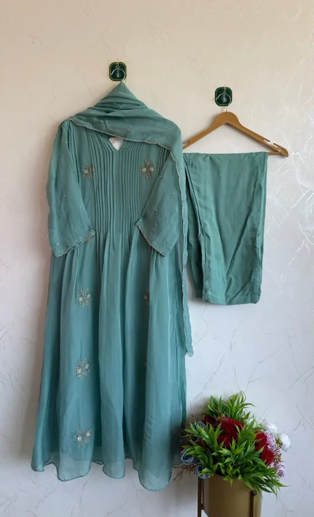 ps0261 (2).webp